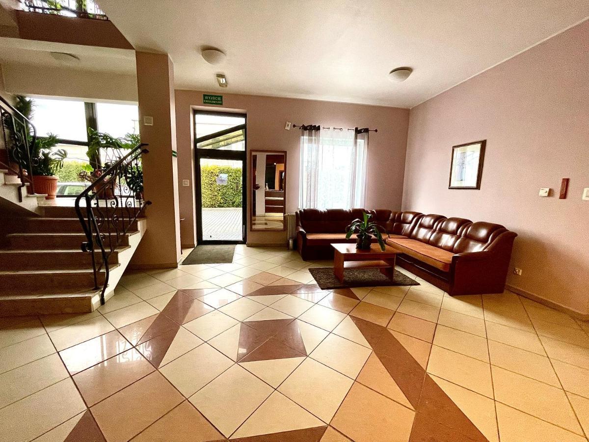 Hotel Dowhan Nowe Dış mekan fotoğraf